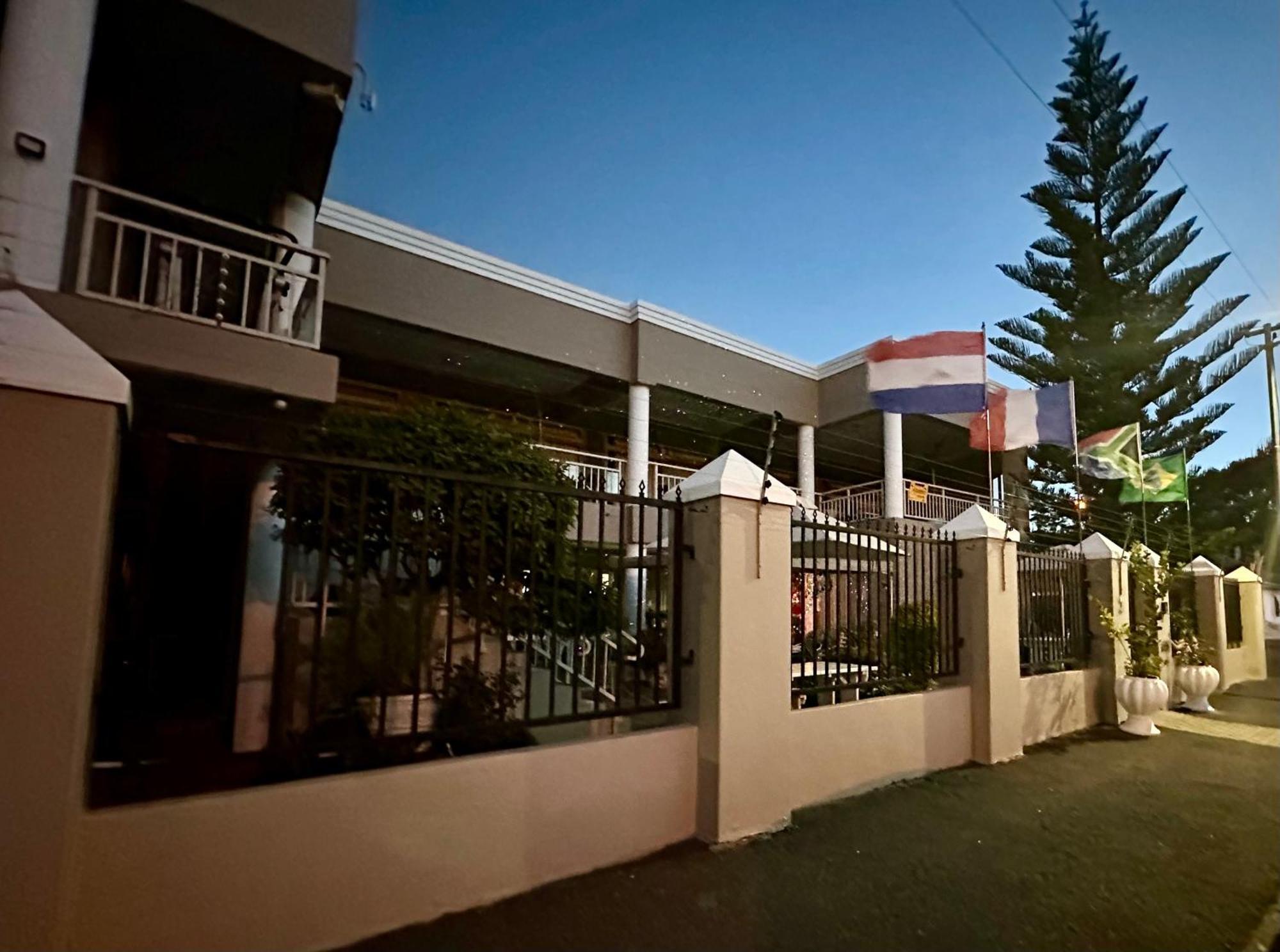 Sunset Boulevard Riverlodge 파를 외부 사진